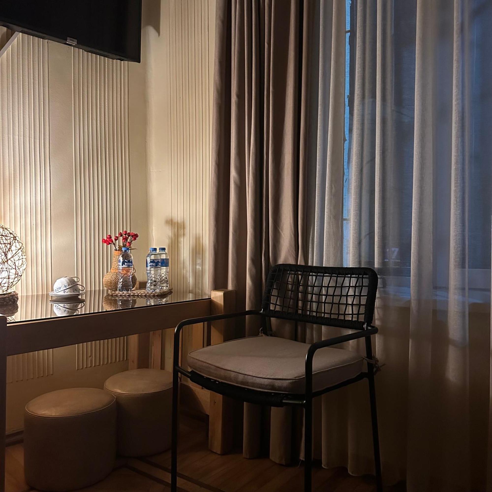 Hotel 1870 كوتايسي المظهر الخارجي الصورة